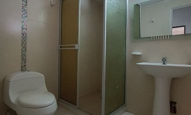 casa en arriendo en niza. Cod A24104