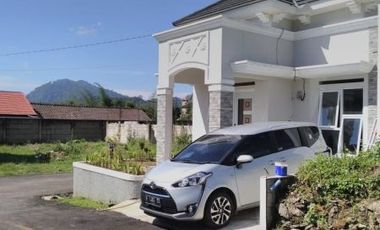 Rumah Asri di Cianjur Dekat Wisma Kompas Gramedia Pacet