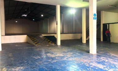 Sector Inmaconsa, Vía a Daule Alquiler 1100 m² Bodega con Oficinas