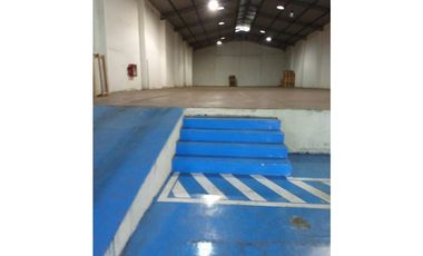 Sector Inmaconsa, Vía a Daule Alquiler 1100 m² Bodega con Oficinas