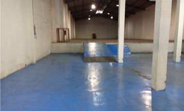 Sector Inmaconsa, Vía a Daule Alquiler 1100 m² Bodega con Oficinas