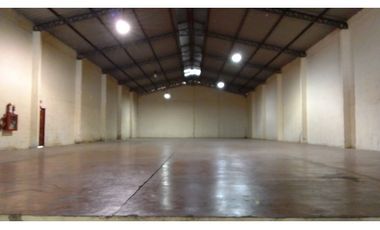 Sector Inmaconsa, Vía a Daule Alquiler 1100 m² Bodega con Oficinas