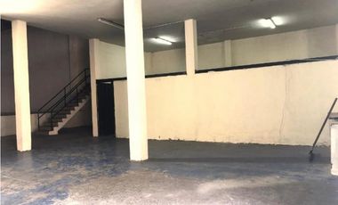 Sector Inmaconsa, Vía a Daule Alquiler 1100 m² Bodega con Oficinas