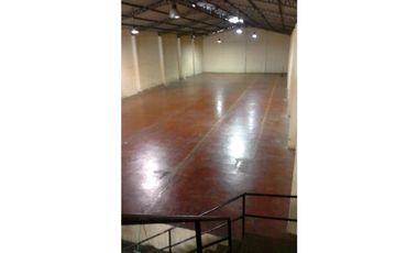 Sector Inmaconsa, Vía a Daule Alquiler 1100 m² Bodega con Oficinas