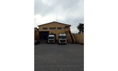 Sector Inmaconsa, Vía a Daule Alquiler 1100 m² Bodega con Oficinas