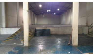Sector Inmaconsa, Vía a Daule Alquiler 1100 m² Bodega con Oficinas
