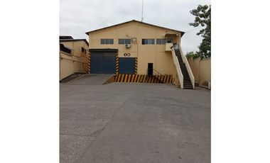 Sector Inmaconsa, Vía a Daule Alquiler 1100 m² Bodega con Oficinas