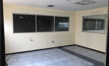 Sector Inmaconsa, Vía a Daule Alquiler 1100 m² Bodega con Oficinas
