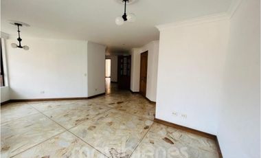 apartamento en arriendo/venta en laureles. Cod A66807