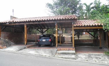 casa en venta en bocono. Cod V15051