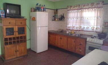 Hermosa casa americana en moreno cerca del  acceso oeste