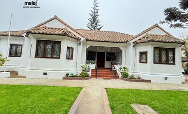 Se Vende Amplia y Cómoda Casa en Miraflores