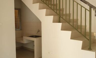 Disewa Rumah Omaha Village Paramount Gading Serpong Jl Meredith 55 Kosong Bersih Nyaman