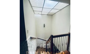 HERMOSA CASA DE DOS PLANTAS + DEPARTAMENTO AL FONDO- RETASADO-