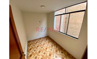 Vive En Urb. Las Flores De Sjl!!.. Estrena Este Departamento De 78.90 M2 En 3Er Piso Con 2 Dormitorios