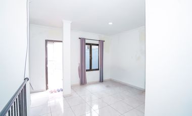 Rumah Luas SHM 10 Menit ke Trans Studio Mall Cibubur Siap Huni J-42296