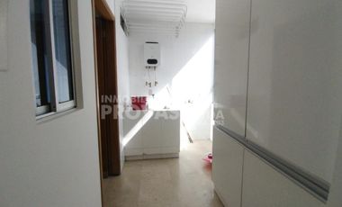 apartamento en venta en la floresta. Cod V102254