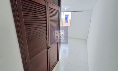 COD. 5121 - SE ARRIENDA APARTAMENTO - BARRIO: SAN FRANCISCO