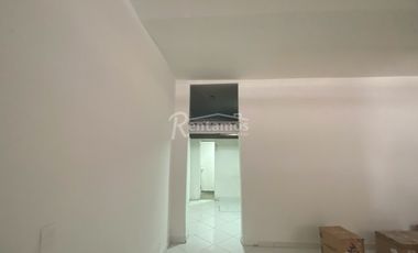 local en arriendo en la 30. Cod A776250