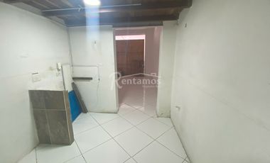 local en arriendo en la 30. Cod A776250