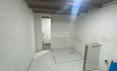 local en arriendo en la 30. Cod A776250