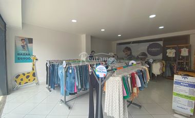 local en arriendo en la 30. Cod A776250