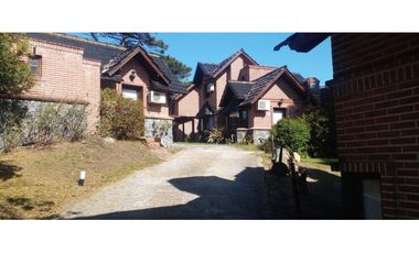 2 Lotes Multifamiliares con 8 cabañas. A 3 cuadras del mar