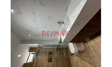 🔐 Vive con comodidad, tecnología y estilo en una zona segura y no inundable.
💰 PRECIO: S/ 770,000.00
📍 Ubicación: Urbanización Los Corales I – Piura