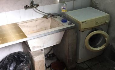 Casa con Departamento en venta en Avellaneda Este