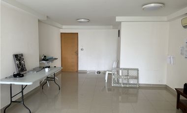 Se VENDE Apto en PH Rokas - Condado del Rey