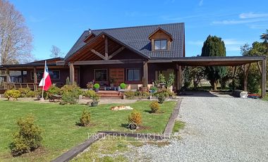 Hermosa Casa en Parcela de 7,950m² en Panguilelfún, Panguipulli