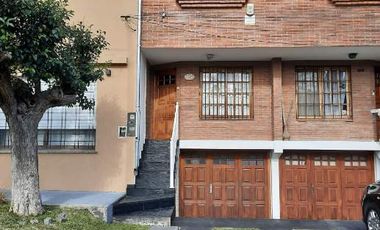 Triplex en venta en Quilmes Oeste