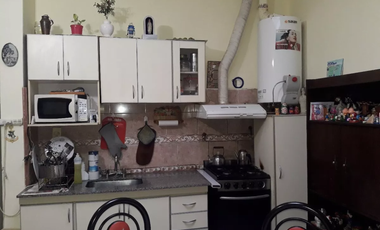 NUEVO PRECIO - Departamento (PH) en Venta en Parque Avellaneda 60m2 en 1er piso por escalera + terraza con parrilla – Av San Juan Bautista De La Salle