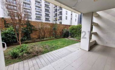 VENTA DEPTO. TRIPLEX, 5D/5B CON JARDIN, LO BARNECHEA