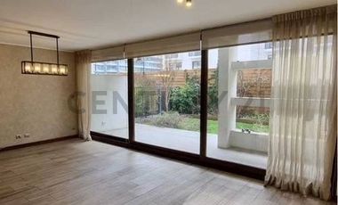 VENTA DEPTO. TRIPLEX, 5D/5B CON JARDIN, LO BARNECHEA