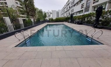 VENTA DEPTO. TRIPLEX, 5D/5B CON JARDIN, LO BARNECHEA