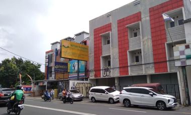 Ruko Besar Strategis di Pinggir Jalan Cokroaminoto