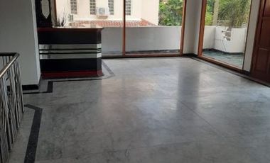 RUMAH Jl Bali, Surabaya Pusat