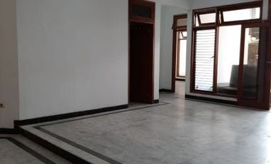 RUMAH Jl Bali, Surabaya Pusat
