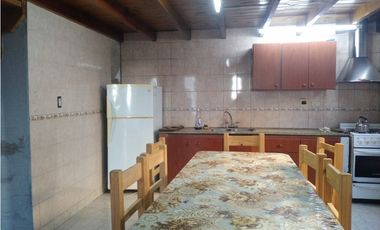 Casa 3 ambientes + Galpon/ Barrio 2 de Abril