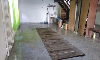 Casa 3 ambientes + Galpon/ Barrio 2 de Abril