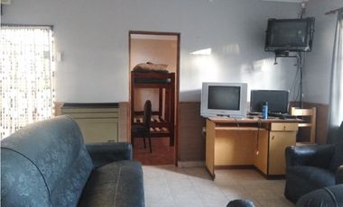 Casa 3 ambientes + Galpon/ Barrio 2 de Abril