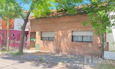 Casa - Olivos - lote propio - posibilidad de 3er dormitorio