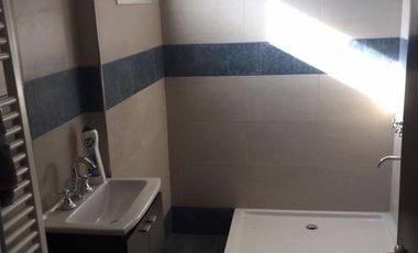 TRIPLEX EN EXCELENTE UBICACIÓN EN BANFIELD.
