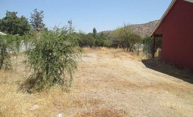 Buen Sitio Se Arrienda A Orilla De Calle Y A Pasos Del Centro!