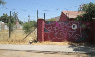 Buen Sitio Se Arrienda A Orilla De Calle Y A Pasos Del Centro!