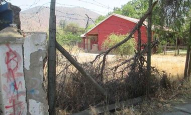 Buen Sitio Se Arrienda A Orilla De Calle Y A Pasos Del Centro!