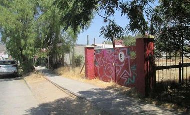 Buen Sitio Se Arrienda A Orilla De Calle Y A Pasos Del Centro!