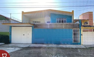En renta Bodega con oficinas en Xalapa, cerca de Lázaro Cárdenas