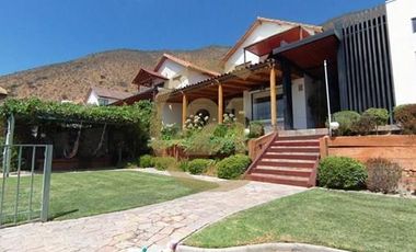Se Vende Espectacular Casa Lomas de Lo Aguirre